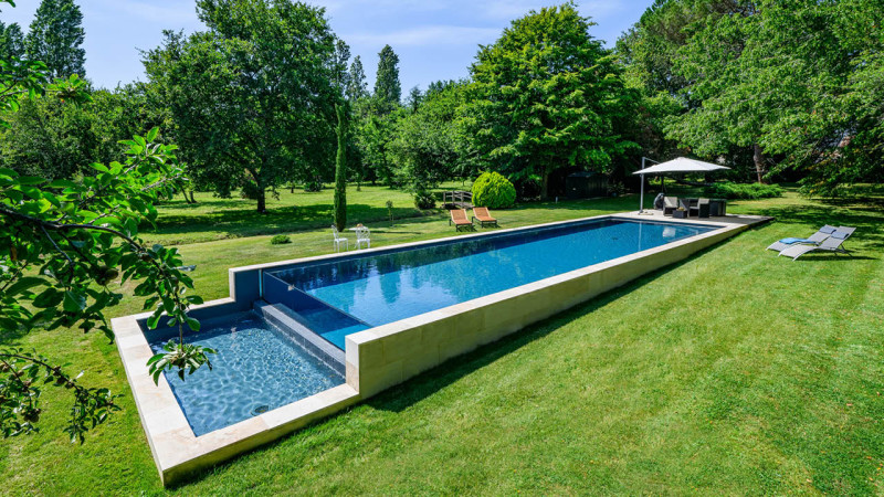 Les tendances de piscine / l’esprit nature : Photo Fred Delouvée