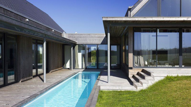 Archives / Nager entre deux rives : Piscine 12 x 2