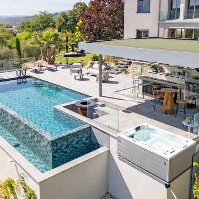 piscine Isère construite par Boucher Piscines &  Paysages