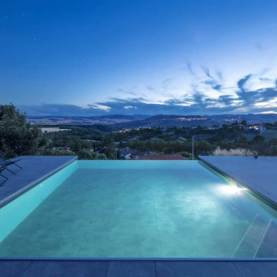 construction de piscine Jaune & Bleu dans le 63