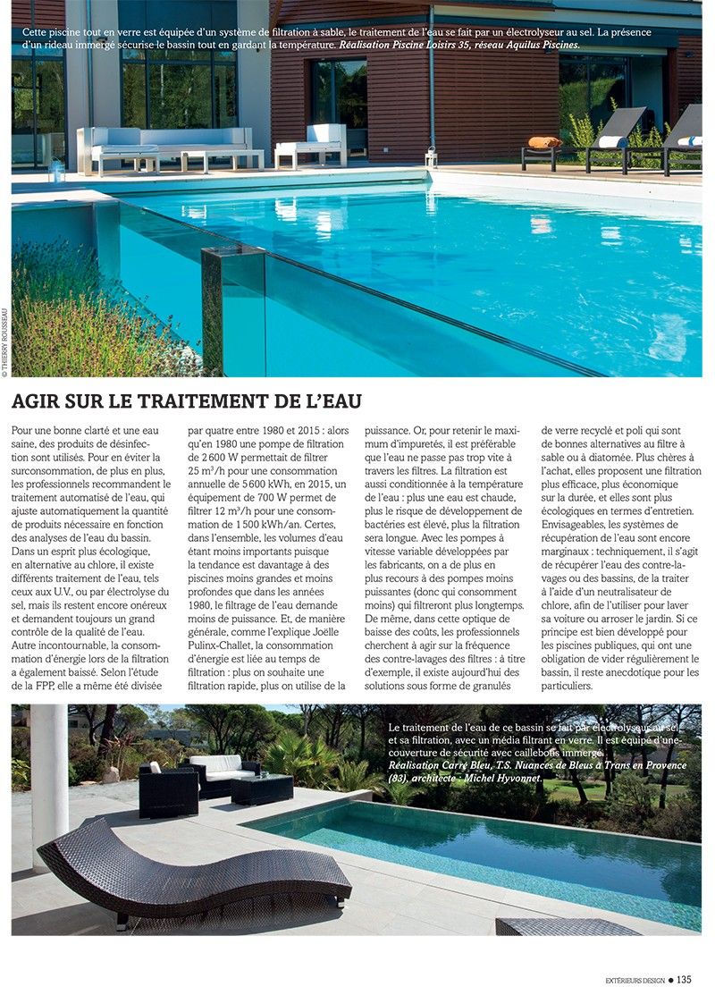 / Gros plan sur la piscine basse consommation : piscine eau