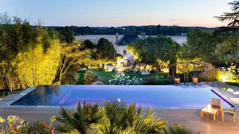 Archives / Baignade en hauteur : piscine cascade a debordement