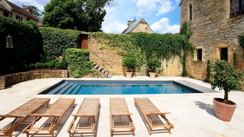 Archives / De pierre et d’eau : Piscine moderne pour une vieille maison