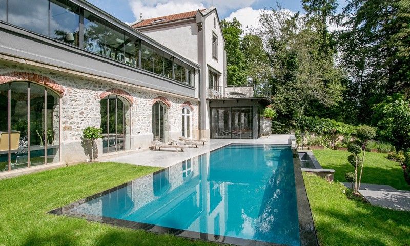 Piscine miroir minéral Gris anthracite  Reflets d’élégance