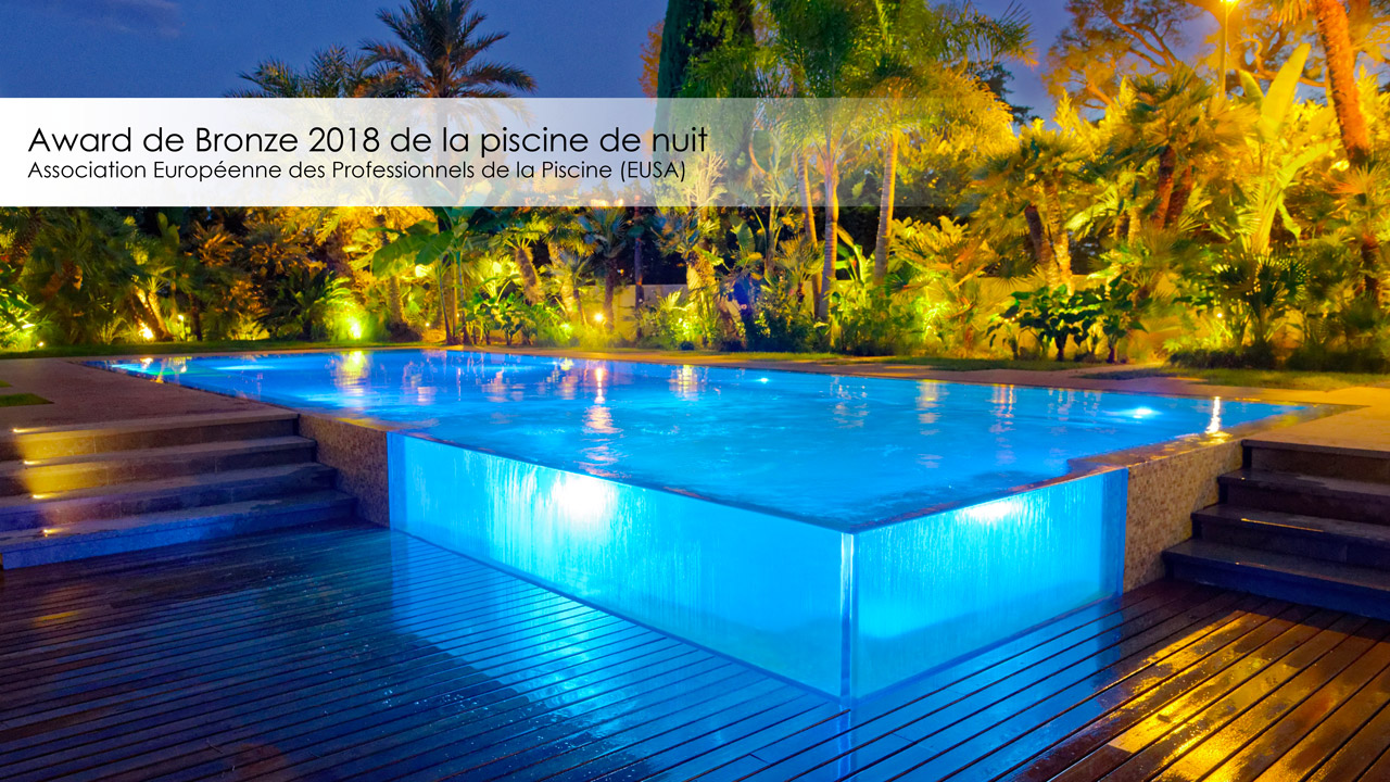 Award de Bronze 2018 de la piscine de nuit