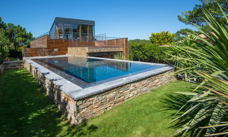 Piscine miroir minéral 3D Gris ardoise  Eclat entre ciel et pierre