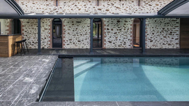 Ligne d'eau minérale Abri de piscine Véranda 3D Gris béton / Profiter par tous les temps : piscine beton ligne eau mineral escalier