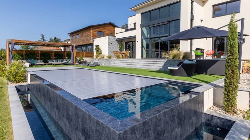 Bassin en effusion débordement gris ardoise volet esprit piscine 23 Piscine à débordement 3D Gris ardoise 
