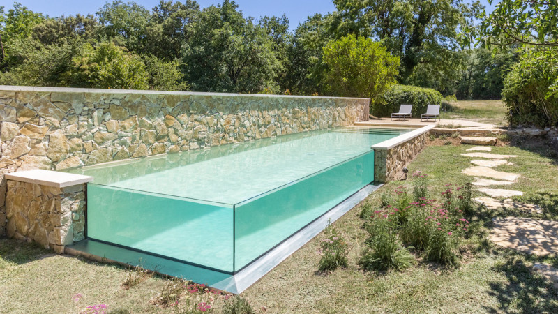 Piscine à paroi de verre 3D Sable / Angle de vue : piscine paroi verre angle pierres jardin esprit piscine 2022