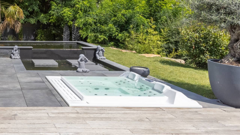 Spa à débordement 