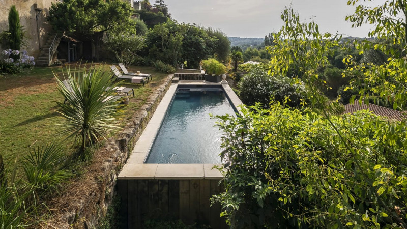 Gîtes & Chambres d'hôtes Gris anthracite / Au petit Thouars (79) : constructeur piscine chambre hote gite familial 03