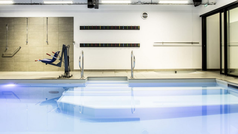Centres de remise en forme Blanc / Blue Nat (35) : constructeur piscine collective centre remise en forme exercice 05