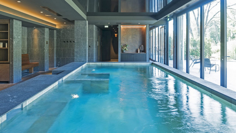 Hôtels & Spas / Hôtel Miura intérieure (73) : constructeur piscine collective hotel interieure hors sol spa maconne carrelage 02