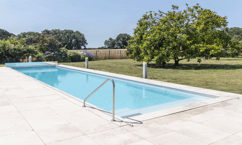 Abri et couverture de piscine Couverture automatique souple Gris clair  Miroir couvrant