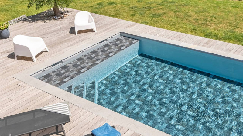 Abri et couverture de piscine Volet / Volet plage immergée : volet piscine automatique plage immerge discret securite09