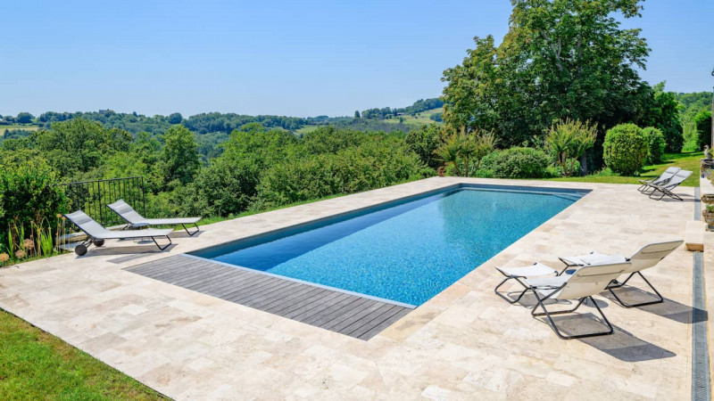 Abri et couverture de piscine Volet / Volet immergé caillebotis : volet piscine automatique sous caillbotis securite03