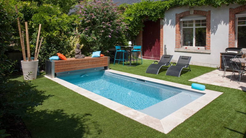 Abri et couverture de piscine Volet / Volet hors-sol : volet piscine hors sol habillage couverture06